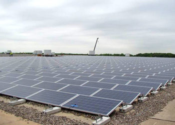 3.25 megawatt system under construction at United Stationers Supply Facility in Cranbury, NJ